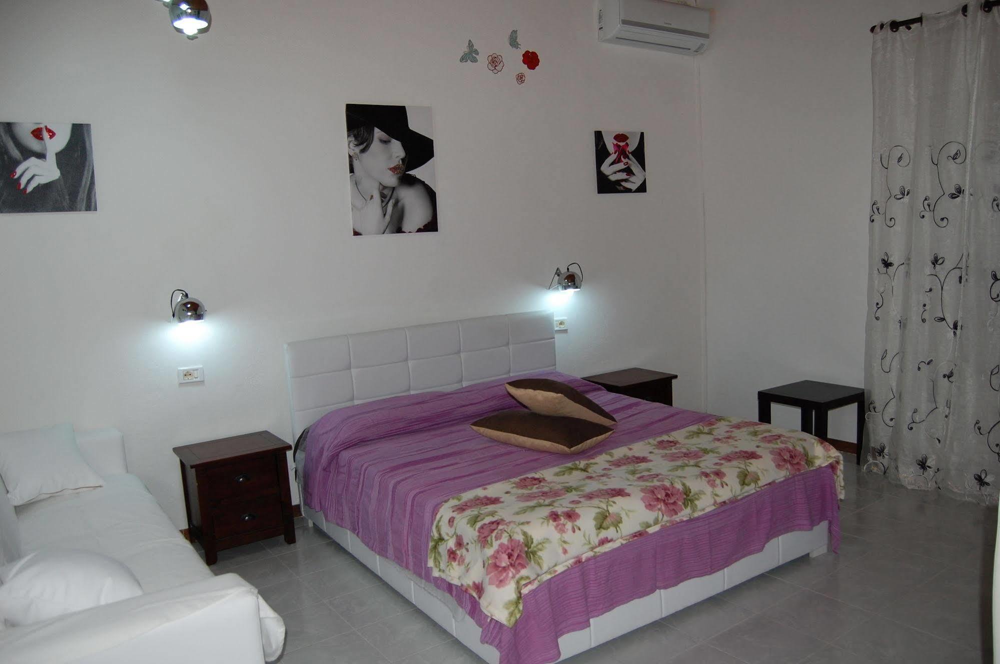 Il Mirto E La Rosa Bed and Breakfast Arenella  Exteriör bild